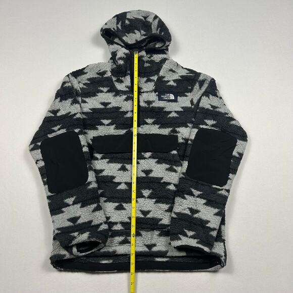 The North Face Aztec Print Sherpa Fleece Hoodie - Picture 5 of 6